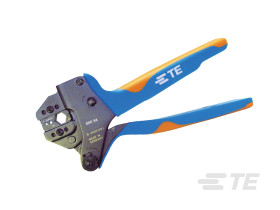 TE Connectivity 1976147-1