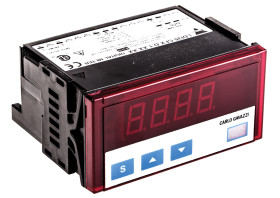 Regulator temperatury PID Carlo Gavazzi LED, jednowierszowy