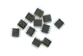 TLC7703ID SO-8 (OPAK. 10 SZTUK) UKŁAD SCALONY