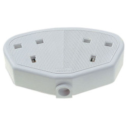 Dencon 9422WNB Rubber Trailing Socket 13A 2-Gang White