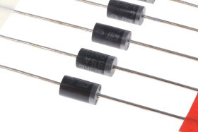 Dioda TVS jednokierunkowa Otwór przezierny DO-201 37.1V 69.7V 1.5KE39A