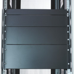 Panel stelażowy Panel zaślepiający do szafy RACK RS PRO moduły stelażowe 1U szerokość 9mm 483 x 9mm Szary