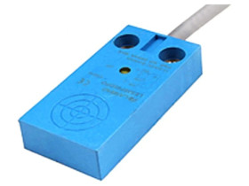 Czujnik indukcyjny 0 - 5mm PNP / NO Uzas 10 - 30V DC 200mA IP67 LE50SF05DPO