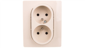 Niloe Gniazdo Podwójne Z/U Kompaktowe 16 A 250 Vz Przesłonami Kremowe 764641