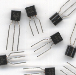 2SA1266 PNP 0,15A 50V TRANZYSTOR