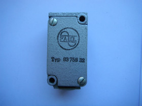 Wyłącznik krańcowy Fael typ 8375832 krańcówka korpus