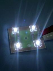 MODUŁ 12V LED FLUX 4 32x36mm WC