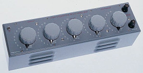 Dekada RBC5-A, 0.1Ω, ±5%, 5W, ±3 ppm/°C, ±5 ppm/°C, z kalibracją ISO, Cropico