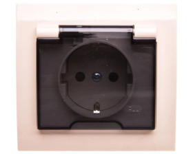 KIER Gniazdo bryzgoszczelne z/u Schuko IP44 z przesłonami klapka przezroczysta beżowe GPH-1WSP/01/d