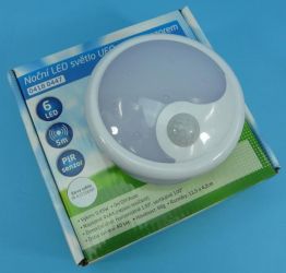 LAMPKA LED Z CZUJ.RUCHU BIAŁA 4xAA