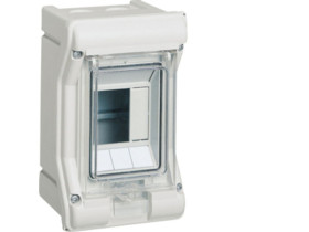 Rozdzielnica hermetyczna natynkowa 3 modułowa 1x3M drzwi transparentne UV z przetłoczeniami IP65 vector outdoor VE103PN HAGER