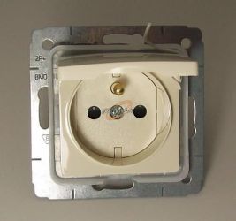 GNIAZDO POJEDYŃCZE z 0 IP44 CARIVA KREM 773728