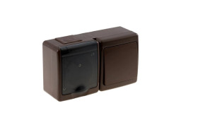 Wyłącznik BETA1, pojedynczy, jednobiegunowy z gniazdem BETA1, pojed., 2P+Z, IP44, dymnym, ob. brąz D.3212GW/1