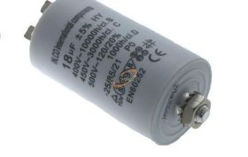 KONDENSATOR ROZRUCHOWY 18U/450V