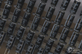 470uF/25V/105C 8X14MM (OPAK. 10 SZT.) KONDENSATOR ELEKTROLITYCZNY