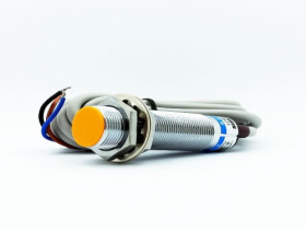 LJ18A3-5-Z/AX czujnik indukcyjny M18, NPN / NC, zakres działania 5mm