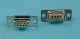 .DE-09 GNIAZDO NA KABEL BIAŁY IZOLATOR