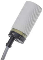 Czujnik pojemnościowy PNP 10 mm cylindryczny M30 x 1,5 200 mA 10 → 30 V DC IP67