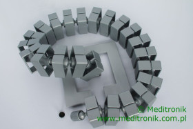 Wąż kablowy "Kabelschlange" Quadro-Set (do prowadz.kabli w pionie) s