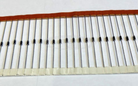 BA479G dioda PIN 30V 0,5pF DO-35 TFK