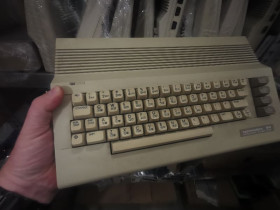 Commodore 64 keyboard White