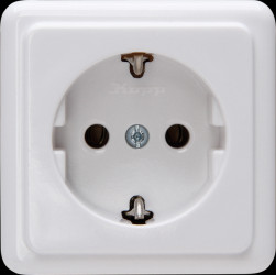 101802000 STANDARD - Earthed contact outlet, Arctic white