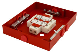 Puszka instalacyjna pożarowa z bezpiecznikiem 2x 125V 0.375A wejścia/wyjścia max. 2.5 mm2 146x30x122mm AWOZ-225P