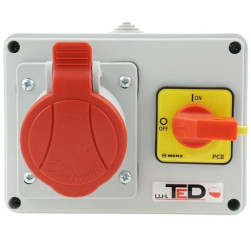 Rozdzielnica budowlana 16A/5P + Wyłącznik 0-1 06.305