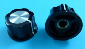 GAŁKA CZARNA 24mm FI=6mm BLOK.ŚRUBA