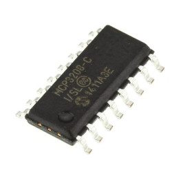 ADC 12 bitów 100ksps A/C: 8 SOIC SAR Szeregowy (SPI) 5 V