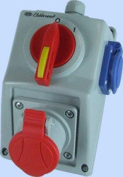 Zestaw instalacyjny z rozłącznikiem O-I 1x16A 4P 400V, 1x16A 250V 2P+Z C16-18.1 IP54 971615