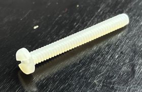 Śruba plastikowa 4-40 x 25mm