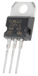 MOSFET N-kanałowy 13 A TO-220 600 V Pojedynczy 150 W 550 miliomów
