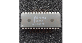 IDT71256SA25P - 256K (32K x 8) 25nS SRAM - IDT