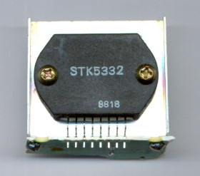 STK5332 Z RADIATOREM UKŁAD SCALONY