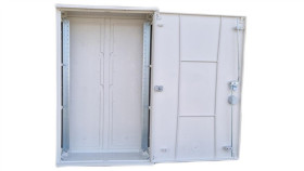 Rozdzielnica Elektryczna, Obudowa Termoutwardzalna Z Kątownikami Typ Oz 53X80...