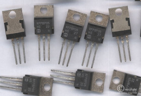 STP8P05 RFP8P05 P 8A 50V TO-220 TRANZYSTOR