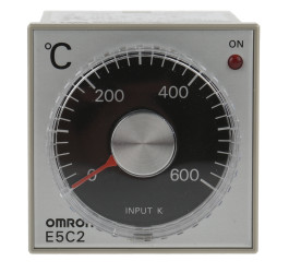 Regulator temperatury wł./wył. Omron Uz: 100 → 240 V AC wyjście Przekaźnik wejście Termopara typu K 48 x 48mm -10