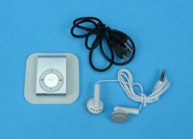 ODTWARZACZ MP3 QUER Z CZYT.KART SREBRNY