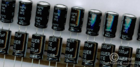 1500uF/10V/105C LOW ESR (OPAK. 10 SZT.) KONDENSATOR ELEKTROLITYCZNY