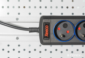 Listwa zasilająca 16 amper, 9 gniazd, 2,5 m, zawieszana poziomo na listwie 750