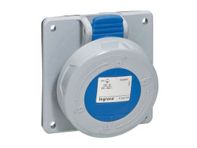 P17 TEMPRA PRO gniazdo tablicowe 16A 2p+z 230v ip67 555384 LEGRAND