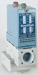 Czujnik ciśnienia 70bar Przekaźnik Telemecanique Sensors cieczy