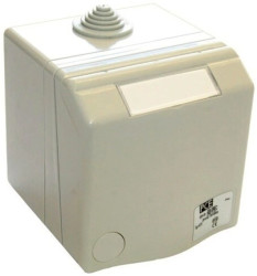 Gniazdo natynkowe przelotowe 16A 4P 400V czerwone IP44 DESIGN 864-6v