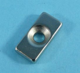 MAGNES PROSTOKĄT Z OTW.2x8/4mm 20x10x4mm