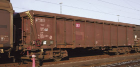 Wagon towarowy Minitrix T15992, zwijany dach, Tamns 893 z DB AG, skala N