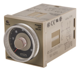 Timer Relay Szyna DIN, montaż panelowy 200 → 240V ac DPDT 2-stykowy Omron DPDT 0.05 → 12min H3CR