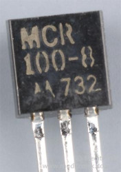 MCR100-8 TYRYSTOR 0,8A