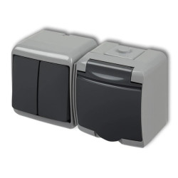 JUNIOR Łącznik świecznikowy z gniazdem hermetycznym (klapka grafitowa) popielaty / grafitowy 30WGHH-2