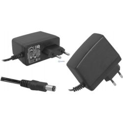 zasilacz impulsowy 12VDC 1,5A wtyk 5,5/2,1 (+)